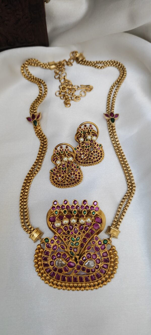 Shivan Pendant Kemp Neckset