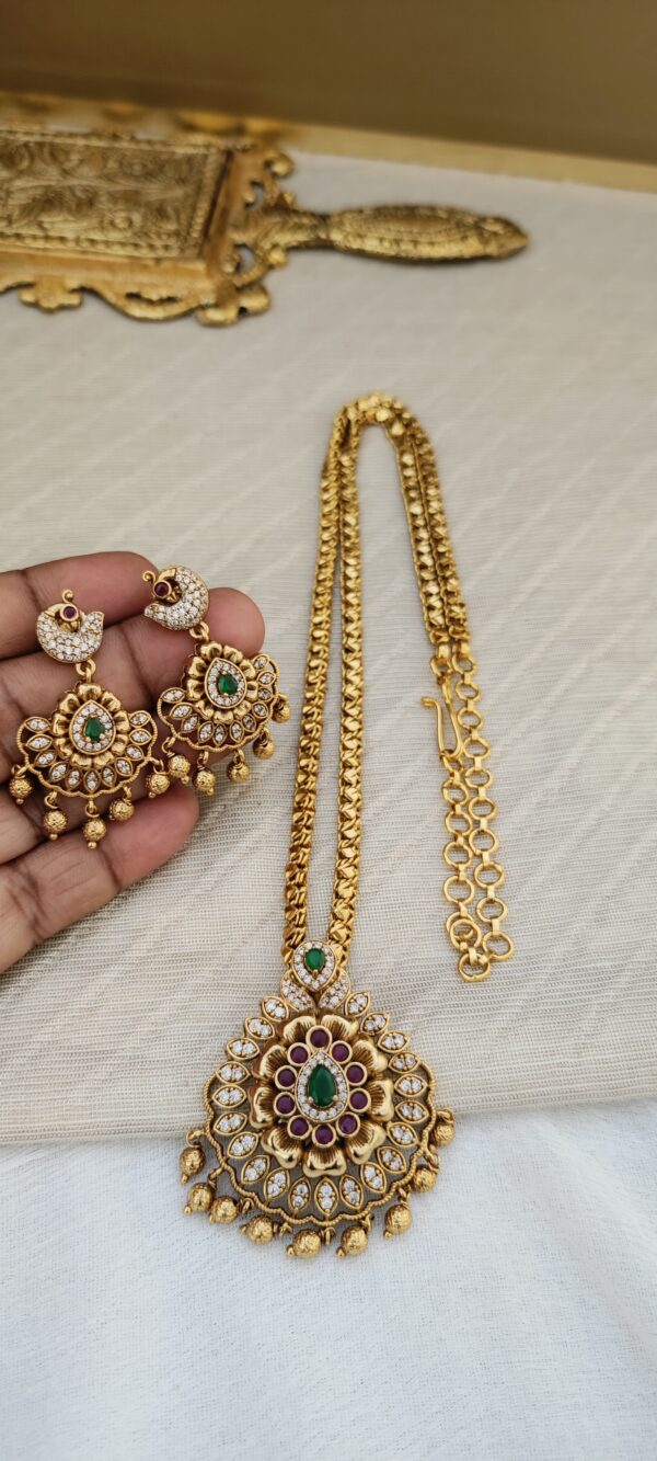 Antique Floral Pendant Set