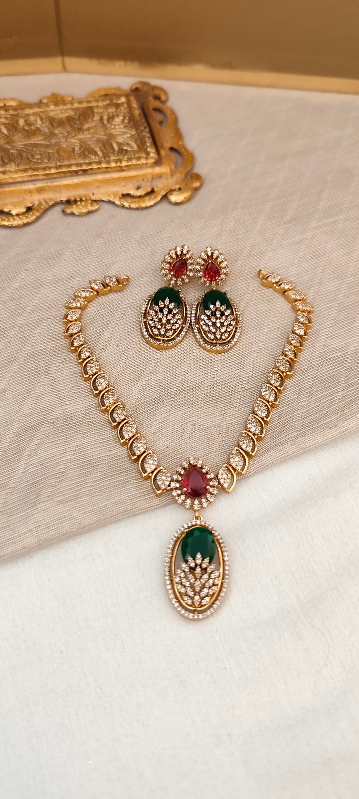 Oval Necklace