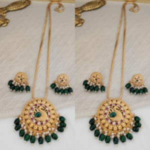 Peacock Pendant Set with Pumpkin Beads