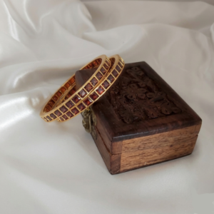 Chowki Bangles Red