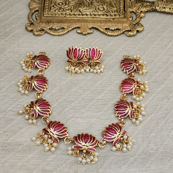 Lotus Ranipink Necklace
