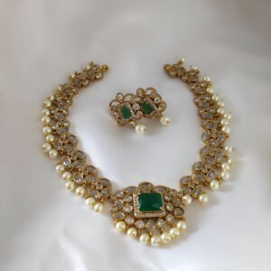 Emerald Neckset