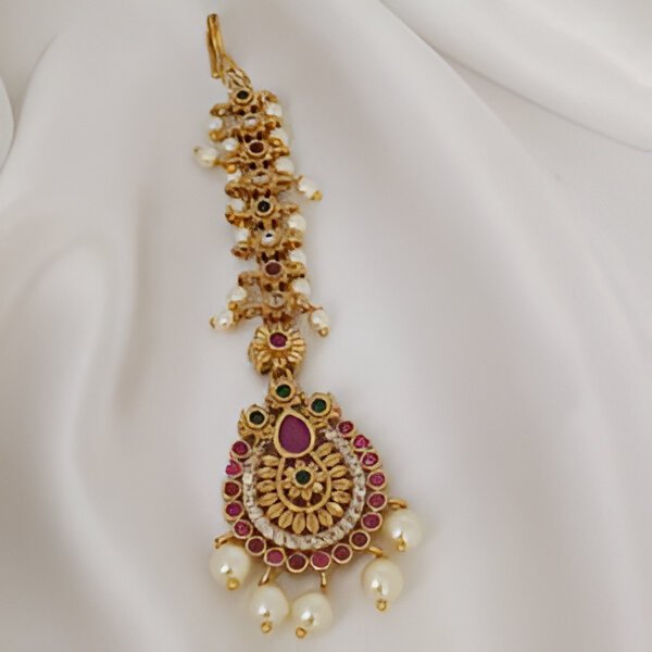 Elegant Looking Tikka