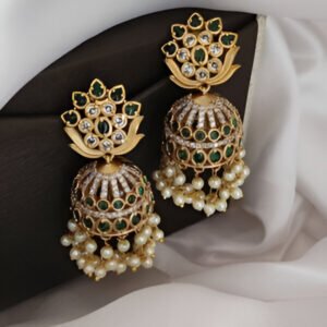 Pearl Drop Emerald Jumka