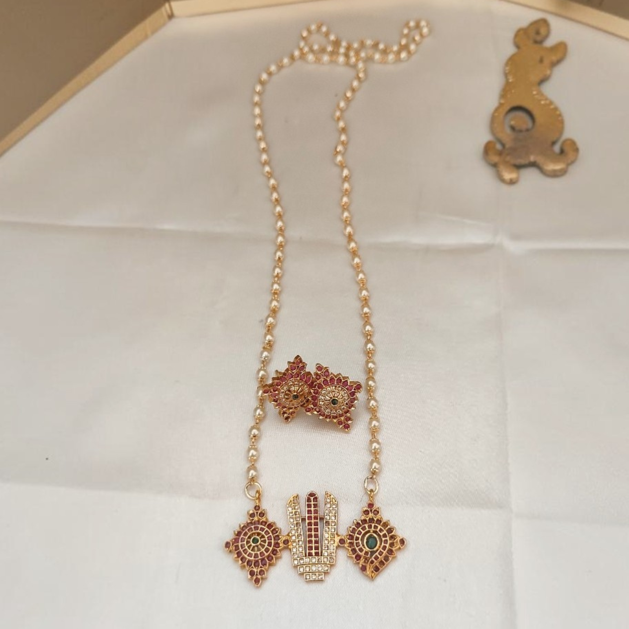Pearl Changul Chakra